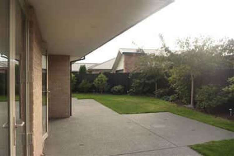 53 Birkdale Drive Shirley_12