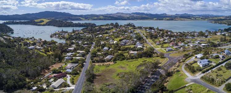 1 Beach Road Mangonui_7