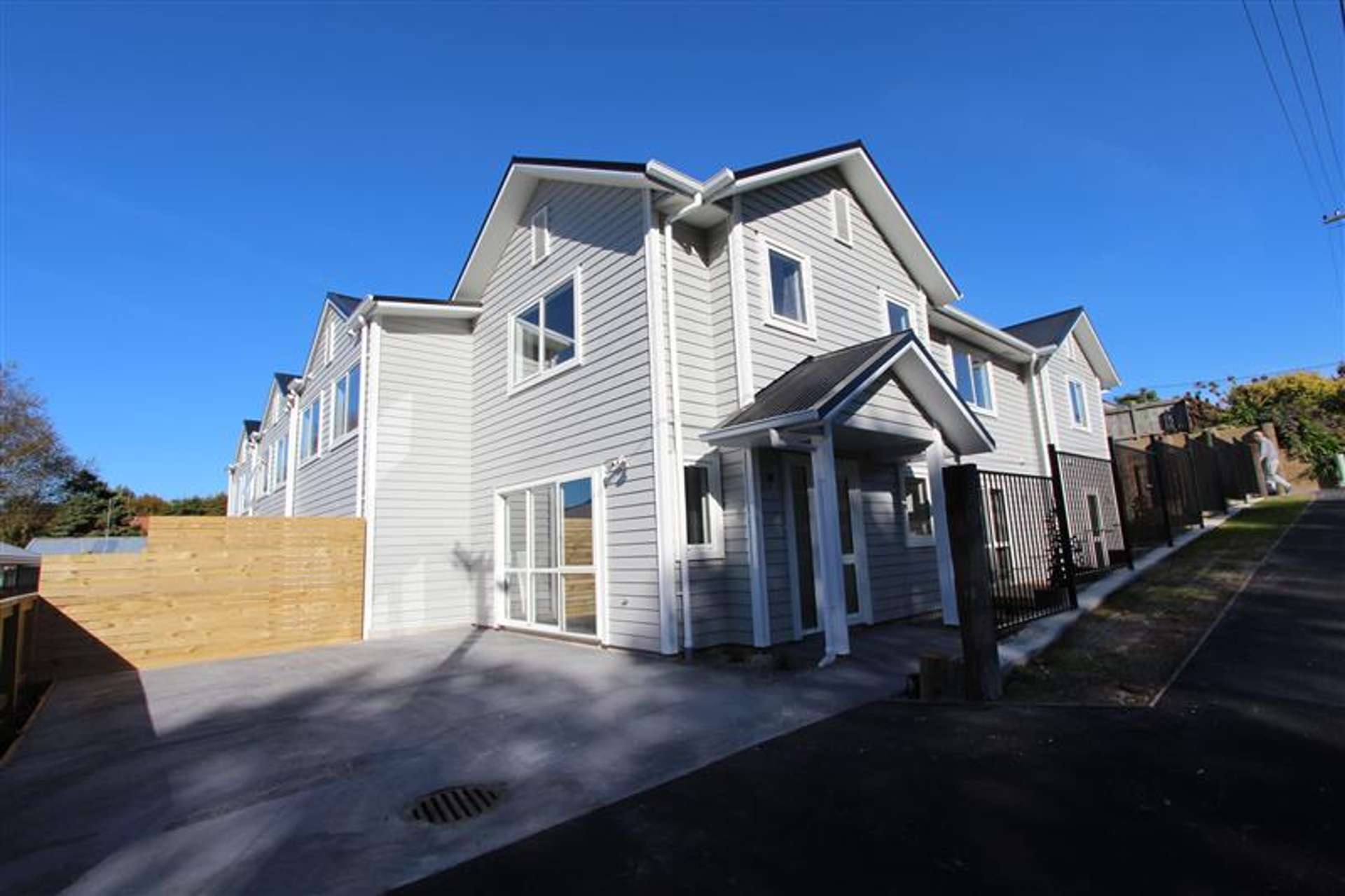 B/1/5 Edgecumbe Street 3295_0