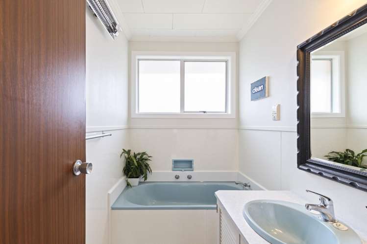 20 Wesley Avenue Frankleigh Park_21