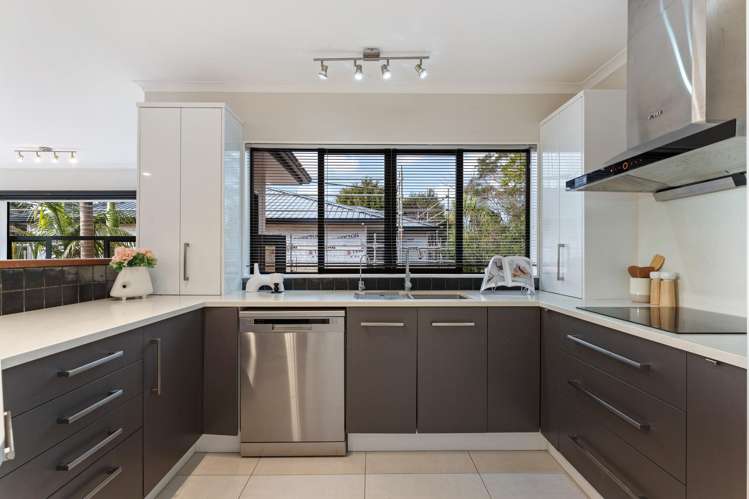 12B Kimberly Grove Greenhithe_10
