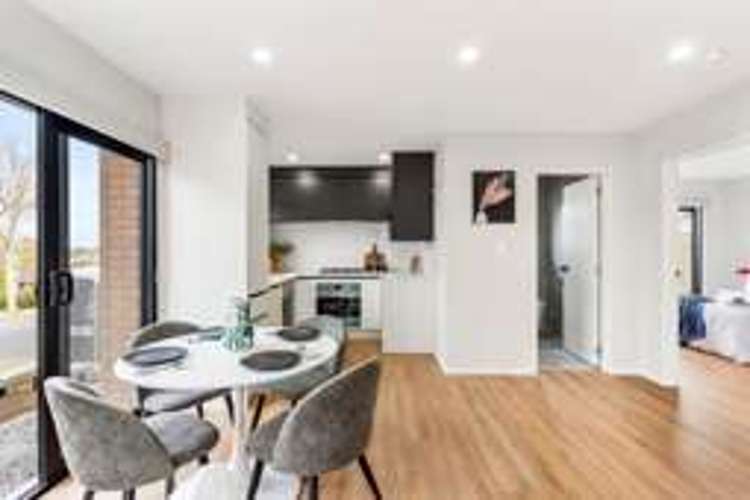 43B Mirrabooka Ave Botany Downs_2