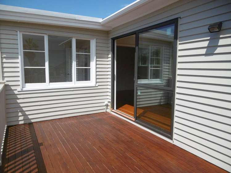 104 Lake Road Belmont_11