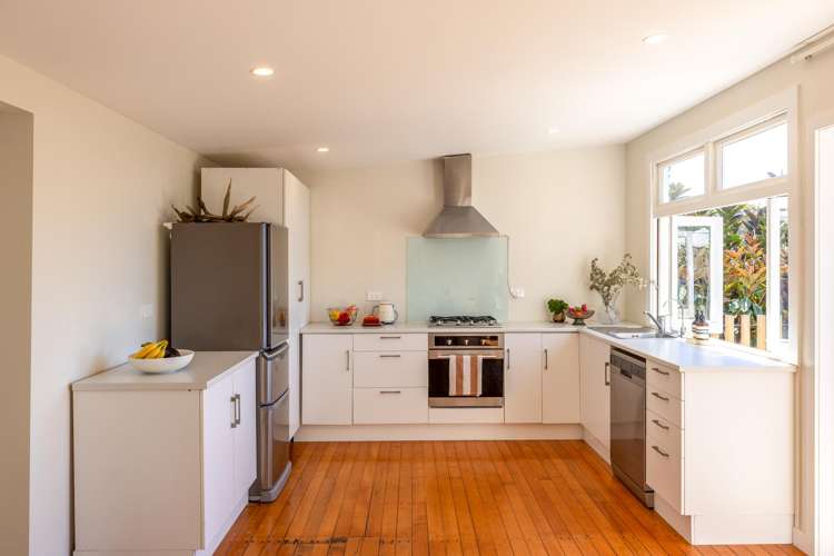 31 Victoria Road South Onetangi_5