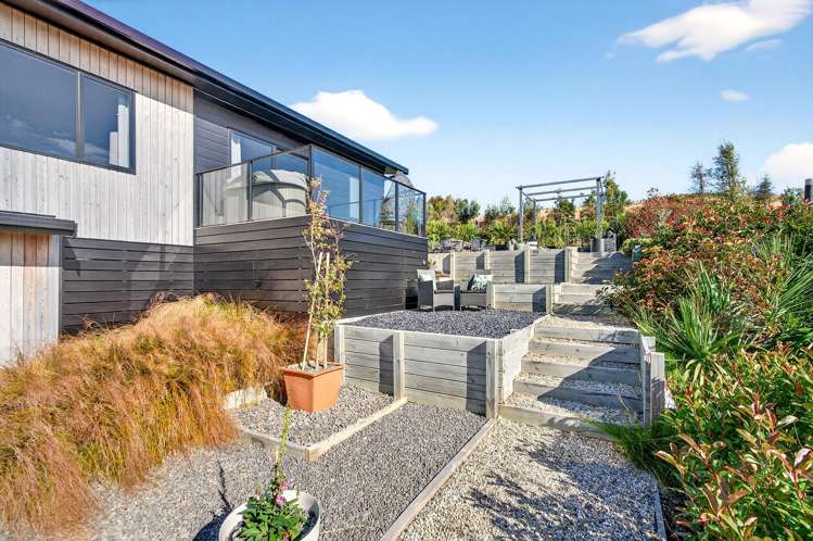 12 Airstrip Ridge Parkvale_20