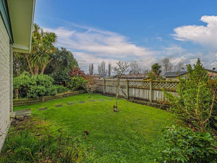 21 Sandstrom Grove Feilding_15