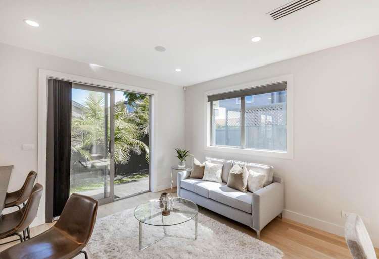 32A Queen Mary Avenue Epsom_9