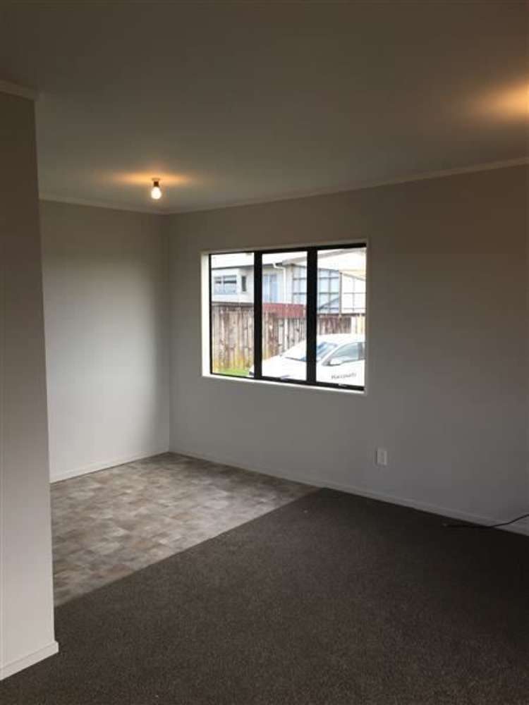 14 Leila Place Clover Park_5