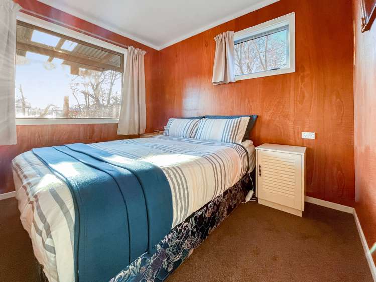 17 Maryburn Road Twizel_7