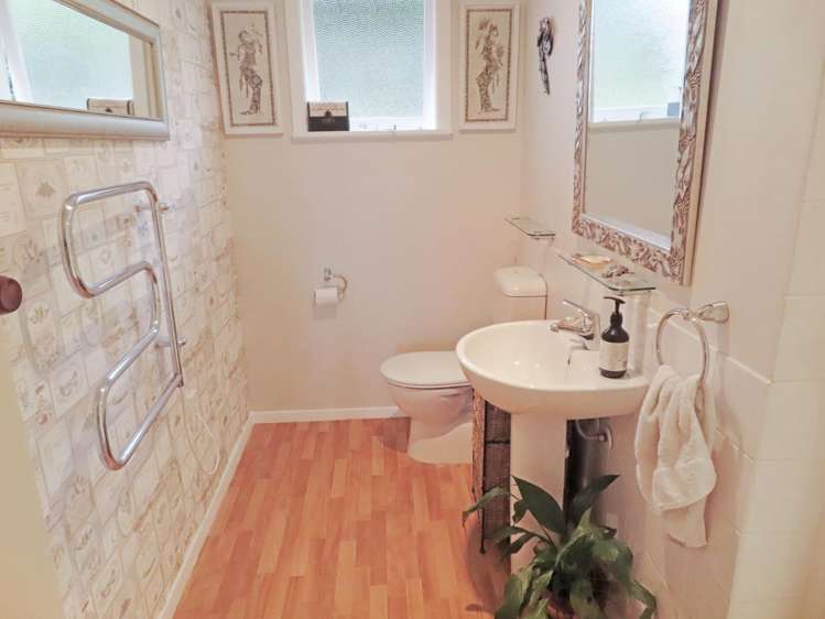 40 Sunshine Crescent 10607_11