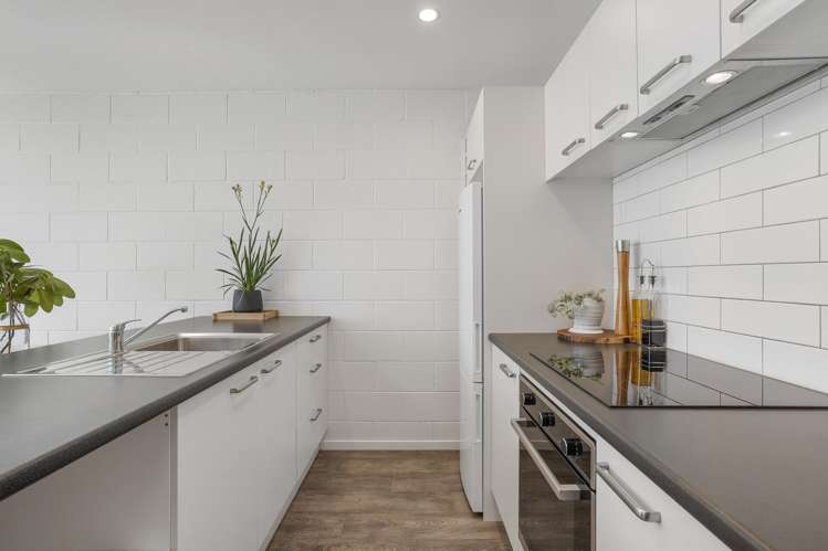 4/130A Shackleton Road Mount Eden_7