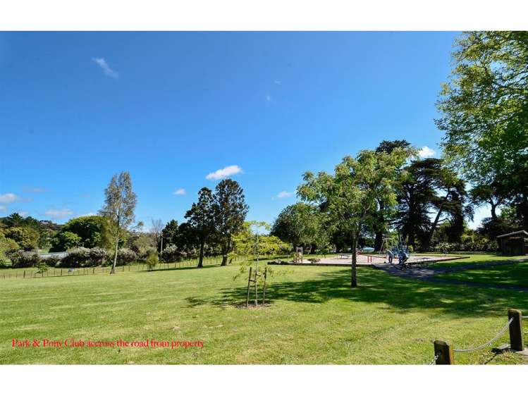 180 Henderson Valley Road Henderson_3