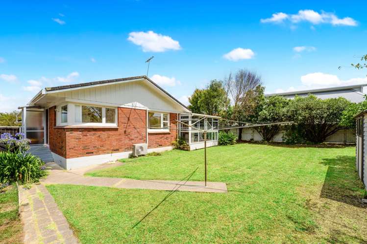 8 Sorrel Crescent Bucklands Beach_21