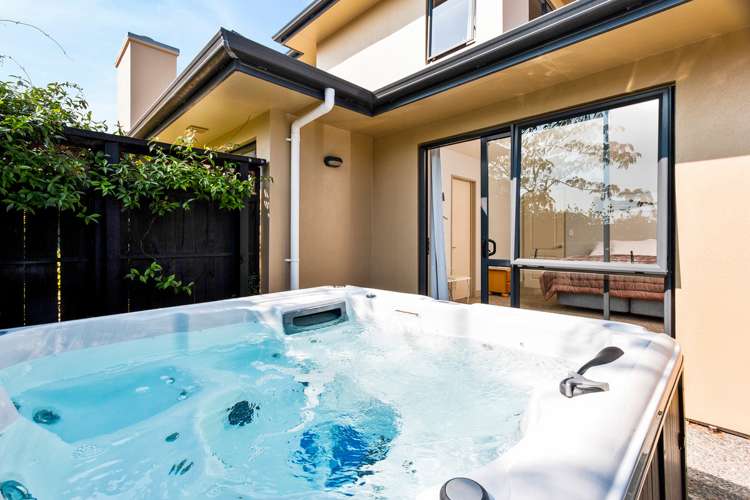 11 Piriti Drive Te Atatu Peninsula_11