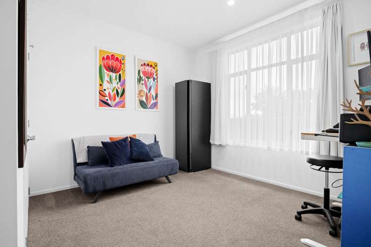 47 The Esplanade Huntington_17