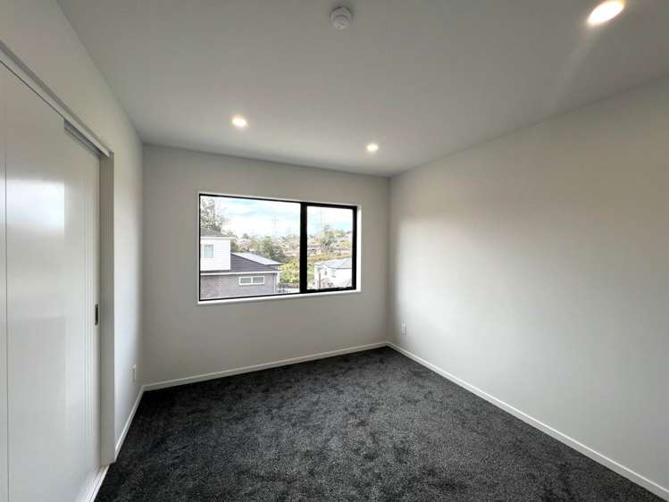 2/16 Reynella Drive Massey_11