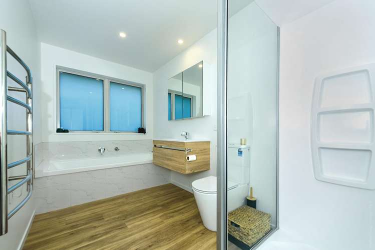 74 Oaks Drive Lincoln_22