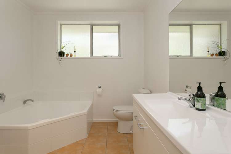 1/16 Sunset Street Hilltop_16