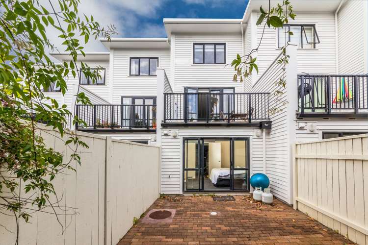 53/17 Lyon Avenue Mount Albert_0