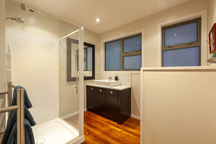 52 The Parade Paekakariki_19