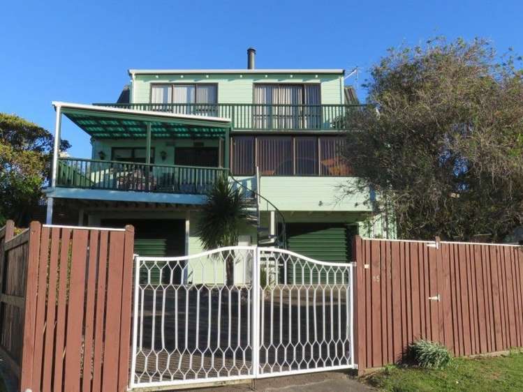 204 Onemana Drive Onemana_18