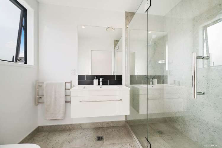 99 Bonair Crescent Silverdale_15