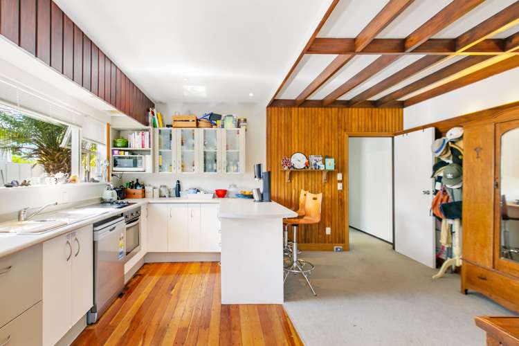 26 Rocklands Avenue Mount Eden_12