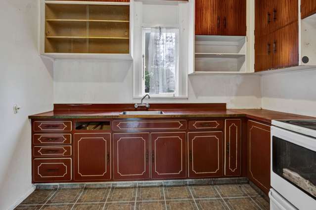 93 Swansea Road Stratford_4