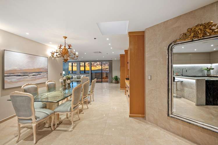 6b/173 Hurstmere Road Takapuna_9