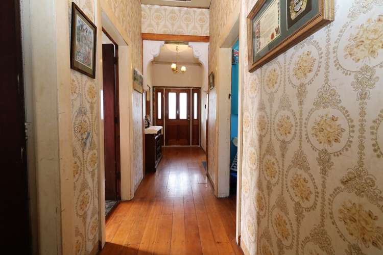 9 Clifton Avenue Carterton_5