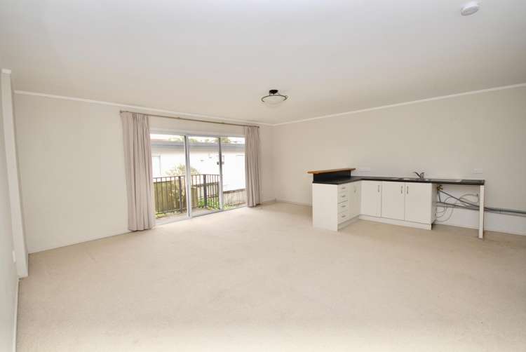 2/12 Marama Street Castor Bay_13