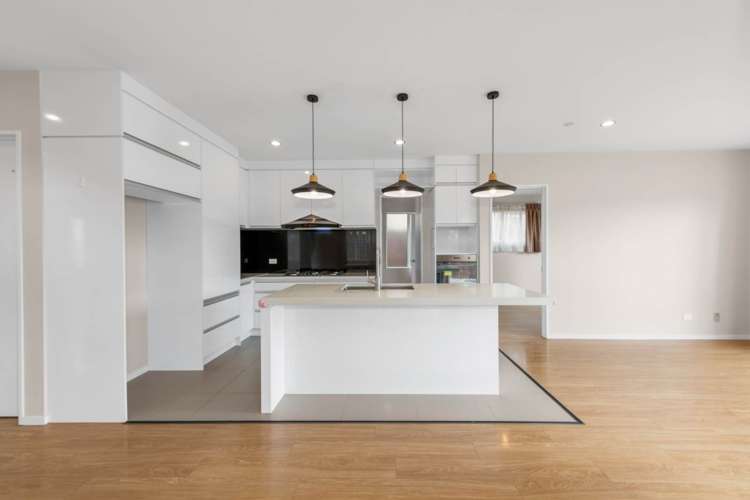 9 Sunshine Lane Flat Bush_8