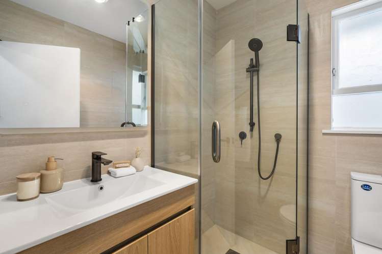 46 Fairclough Road Beach Haven_9