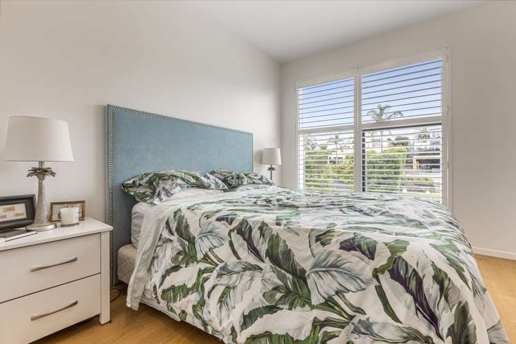 2/37 Glen Atkinson Street St Heliers_11