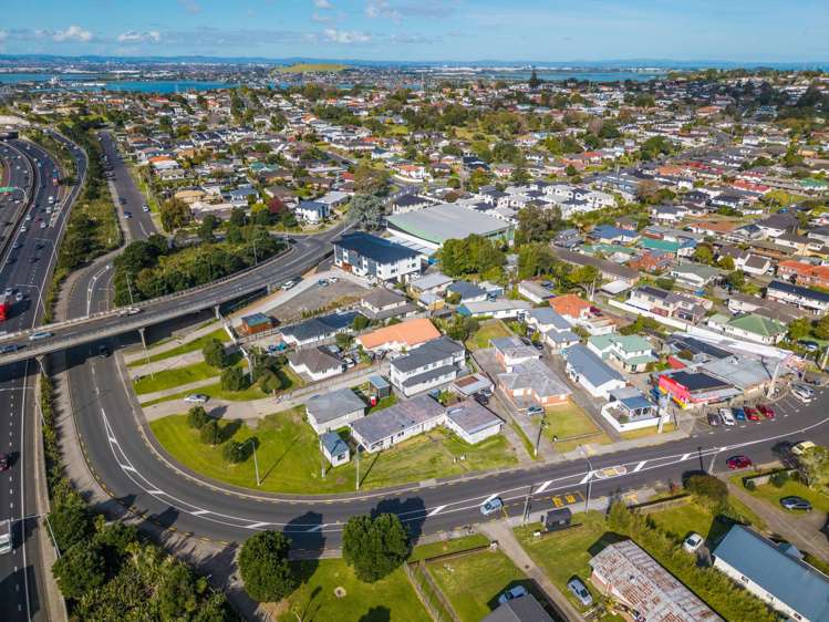 78 Melrose Road Mt Roskill_6