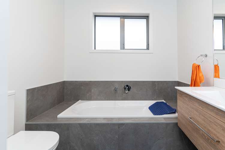 16 Varsity Heights Fitzherbert_22