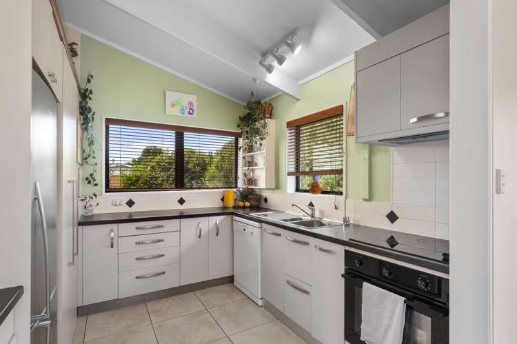7 Endeavour Avenue Welcome Bay_9