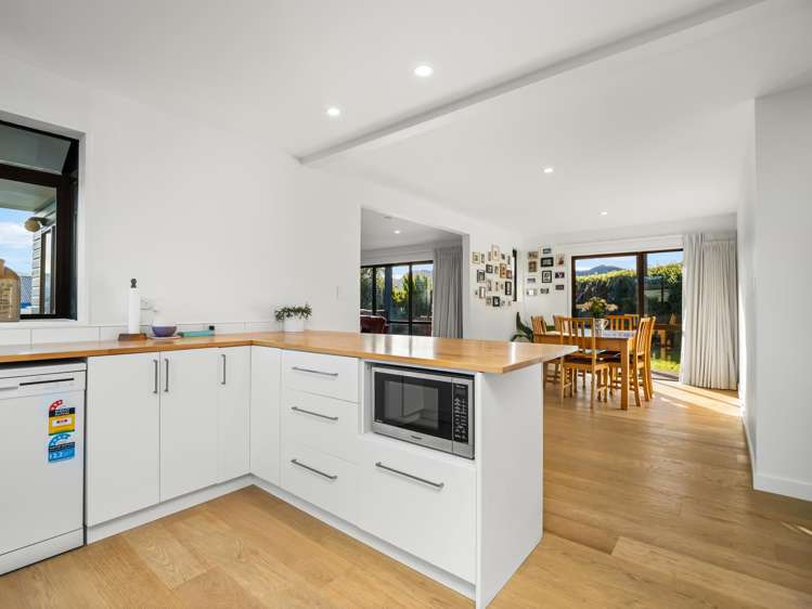 44 James Drive_4