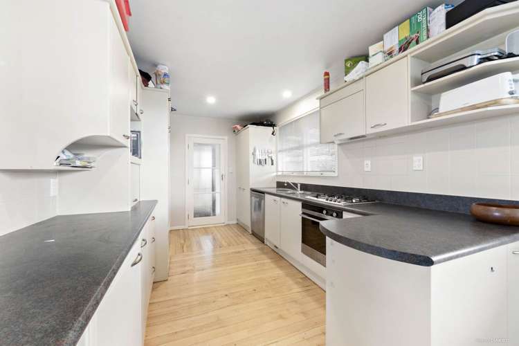 39 Mason Street New Lynn_8