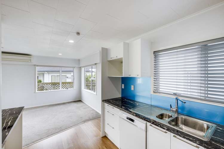 4 Upham Crescent_4