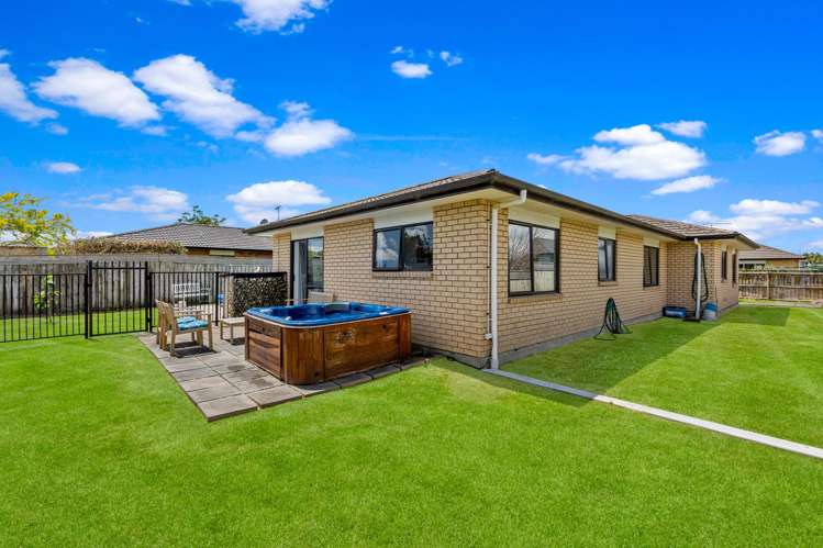 19 Raabia Close Parakai_24