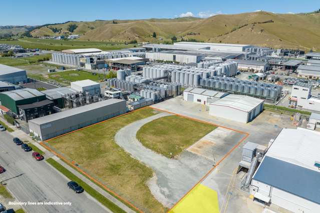 Sizeable 2,900sqm Industrial Yard – Riverlands