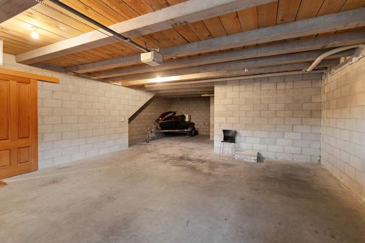 732 Peninsula Road Kelvin Heights_23