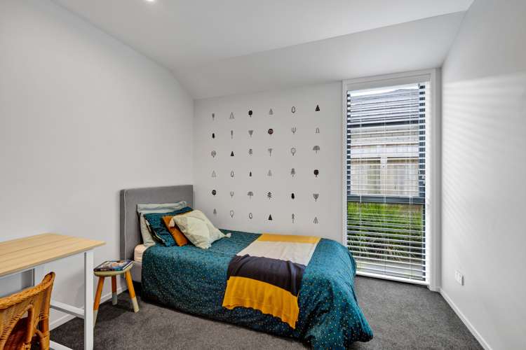 9 Atutahi Street Hurdon_12