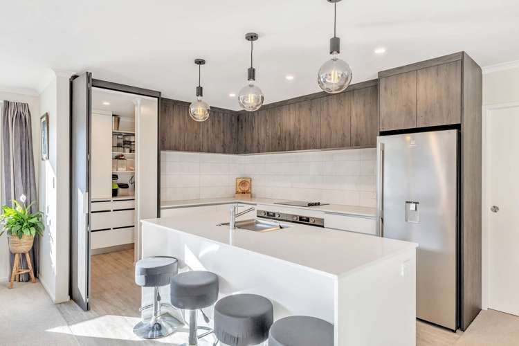 12 Rehua Place_5