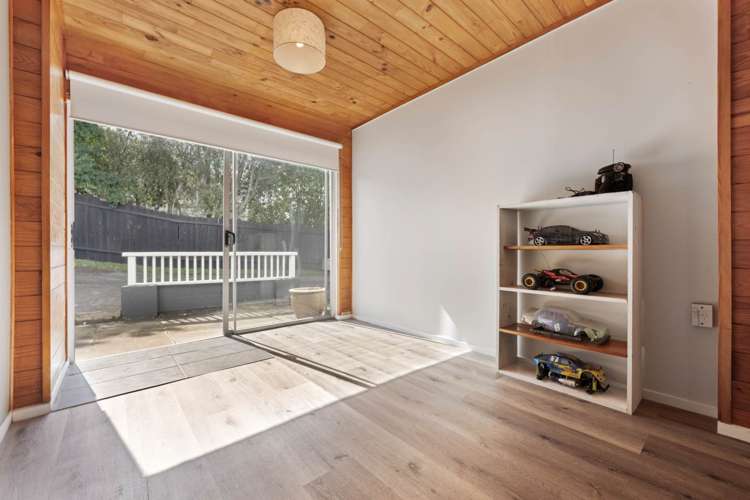 71 Meadway Sunnyhills_17