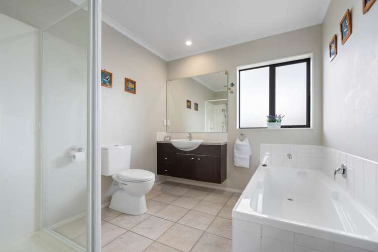 35 Turnberry Drive Wattle Downs_15