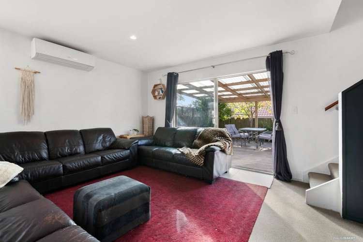 4/670 Whangaparaoa Road Stanmore Bay_2