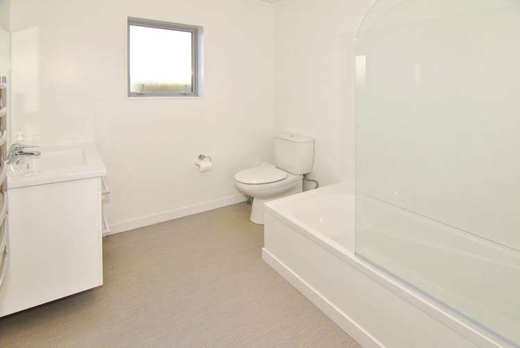 8/8 Middleton Road Johnsonville_9