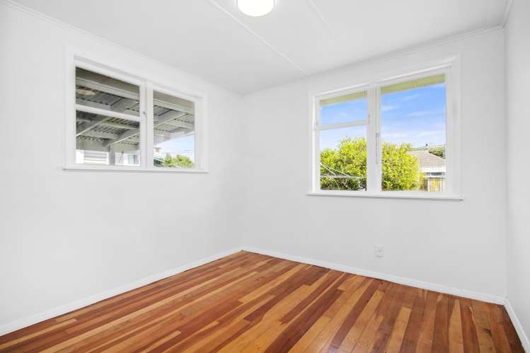 19 Petherick Street Taita_11